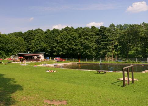 Swimming pool Valteřice