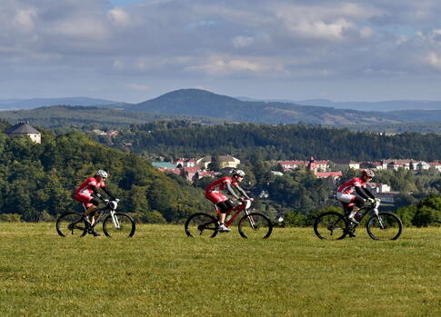 Cyclists above Žacléř