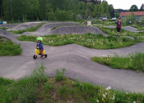 Pumptrack bike skill centrum Hostinné