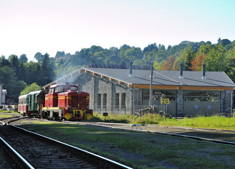 Zahnradbahn Tanvald - Kořenov - Harrachov