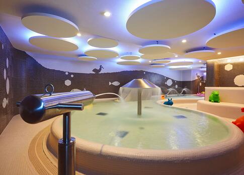 Harmony Club Hotel**** 