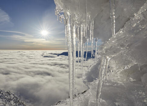 Stalaktiten auf der Schneekoppe