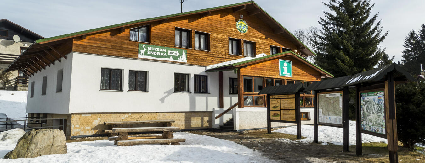 Centrum Informacji Karkonoskiego Parku Narodowego – Harrachov 