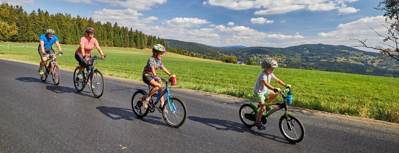 Sjezd do Kraje zapadlých vlastenců