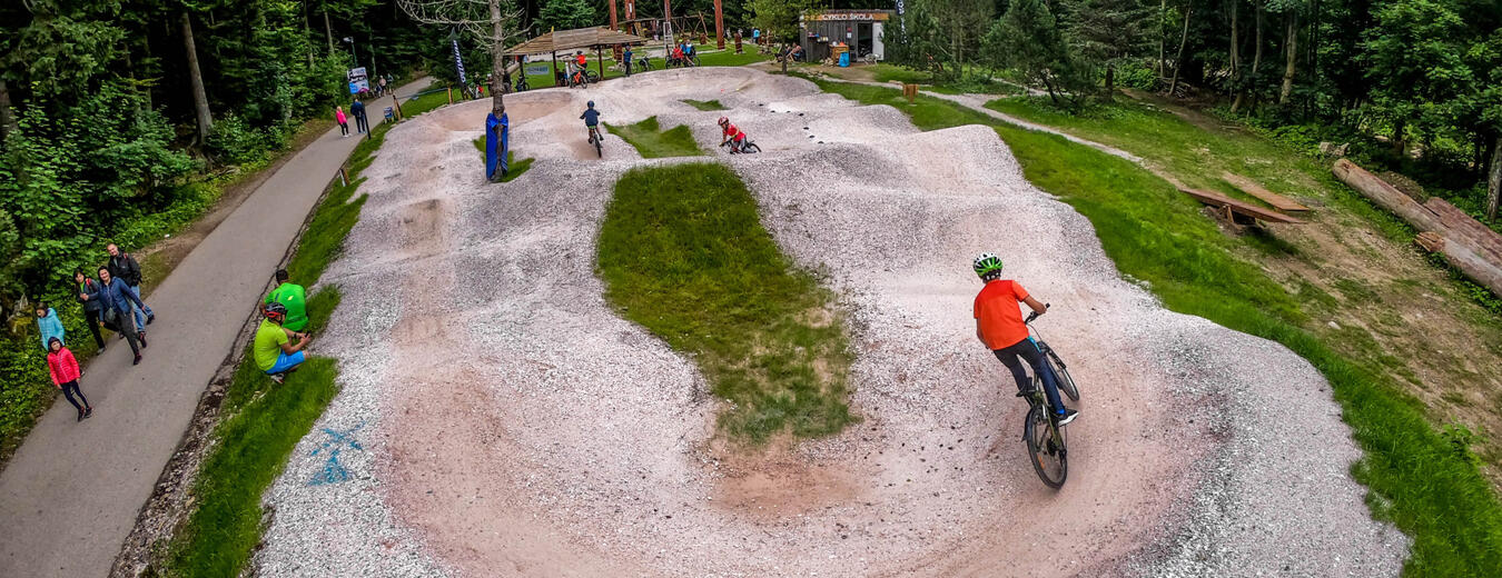 Pumptrack „Krkonošská Bajkovna“