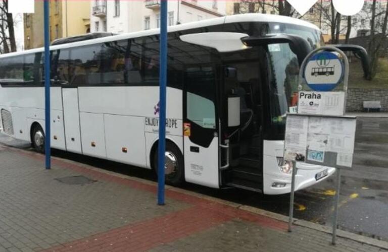 Linka 905 z Prahy do Krkonoš