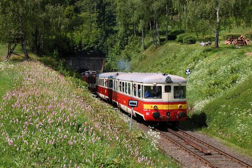 Historický motoráček na Zubačce 