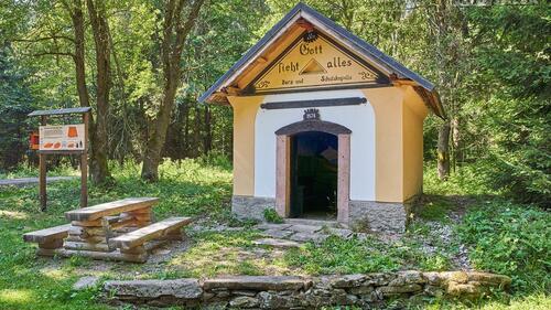 Sklenářovická ochranná kaple