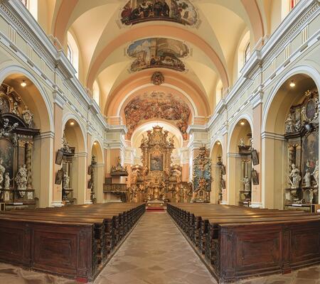 Interiér kostela sv. Augustina