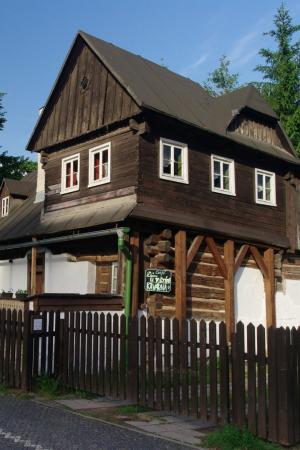 House with Seven Gables