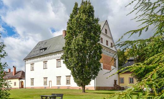 Zámek s památníkem J. A. Komenského