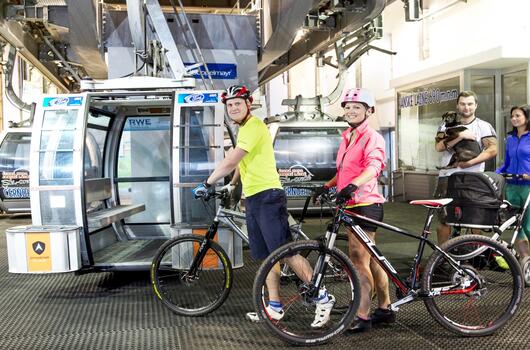 Kabinková lanovka na Černou horu