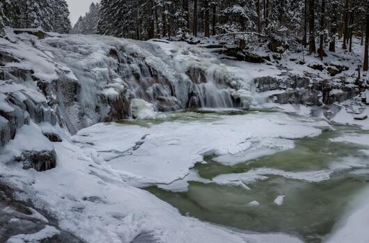 Mumlavský vodopád v zimě